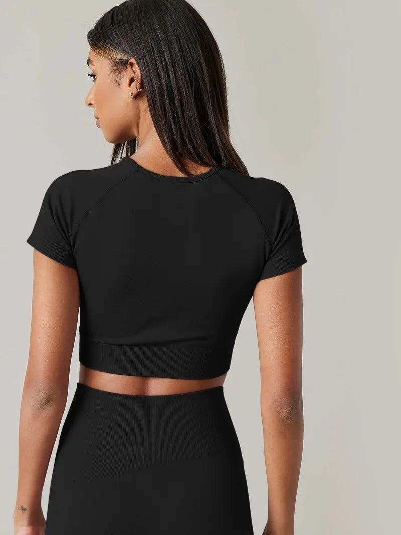 Camiseta Kaia Crop Negro